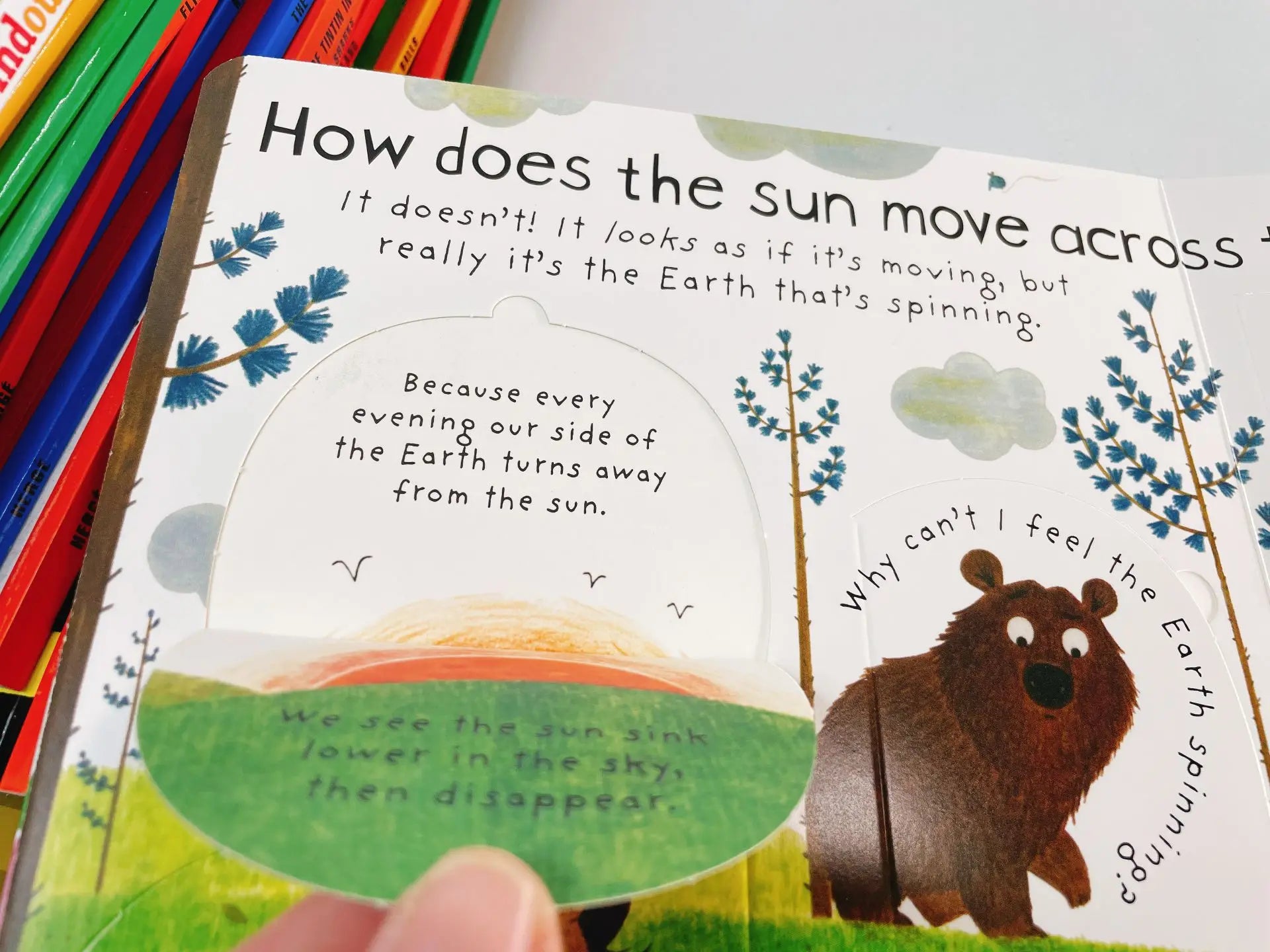 First Questions and Answers Why Does the Sun Shine? Usborne Lift the flap Children's Activity English Board Book