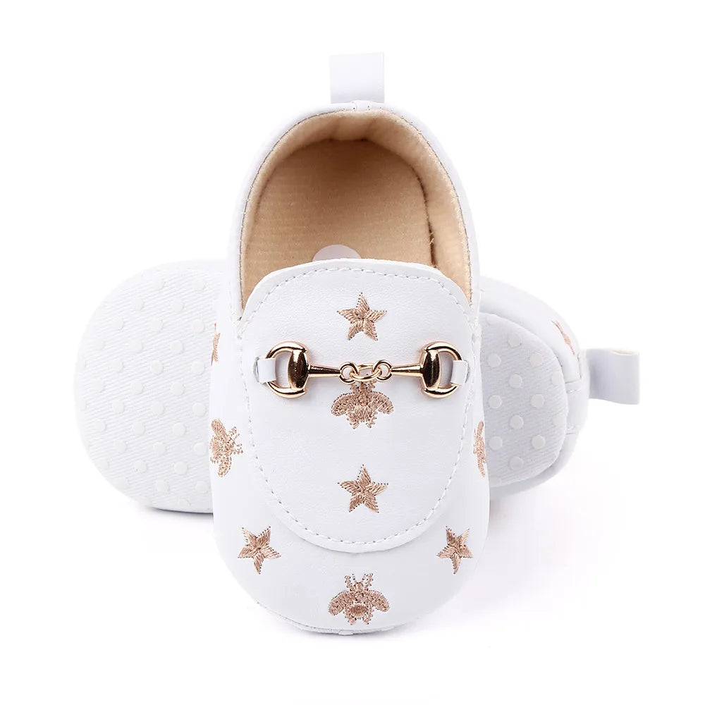 PU Leather Baby Shoes Embroidered Stars Christening Baptismal Moccasins Infant Boys Girls Slip-On Peas Shoes Walking Shoes 0-18M